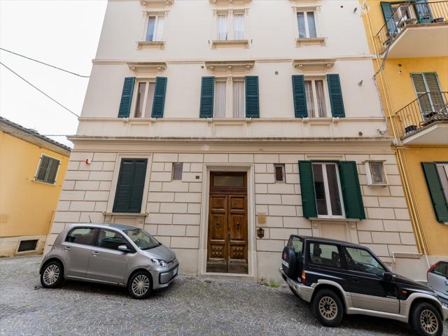 Appartamenti in Vendita - Appartamento in vendita a chieti chiesa mater domini