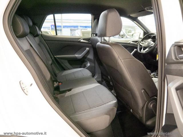 Auto - Volkswagen t-cross 1.6 tdi r-line