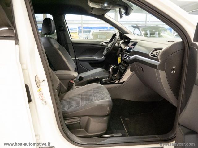 Auto - Volkswagen t-cross 1.6 tdi r-line