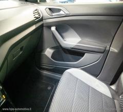 Auto - Volkswagen t-cross 1.6 tdi r-line