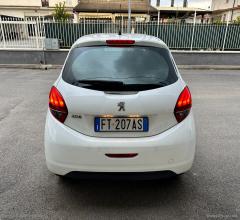 Auto - Peugeot 208 bluehdi 100 s&s 5 porte van active