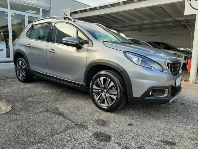 Auto - Peugeot 2008 bluehdi 100 s&s allure