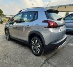 Auto - Peugeot 2008 bluehdi 100 s&s allure