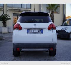 Auto - Peugeot 2008 bluehdi 100 s&s allure