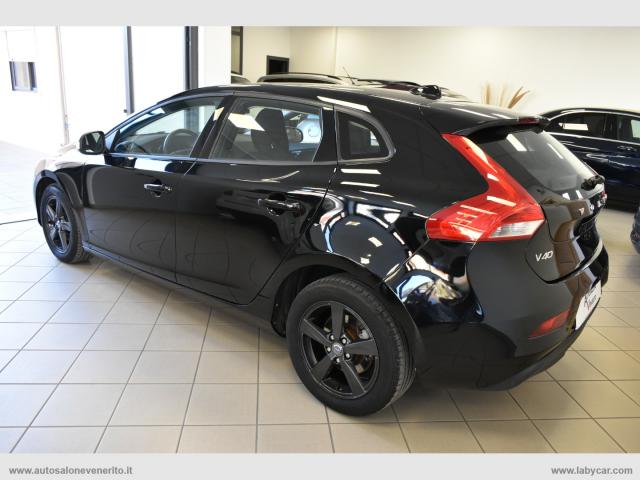 Auto - Volvo v40 d2 1.6 summum