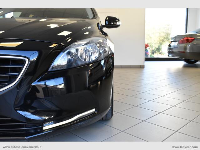 Auto - Volvo v40 d2 1.6 summum