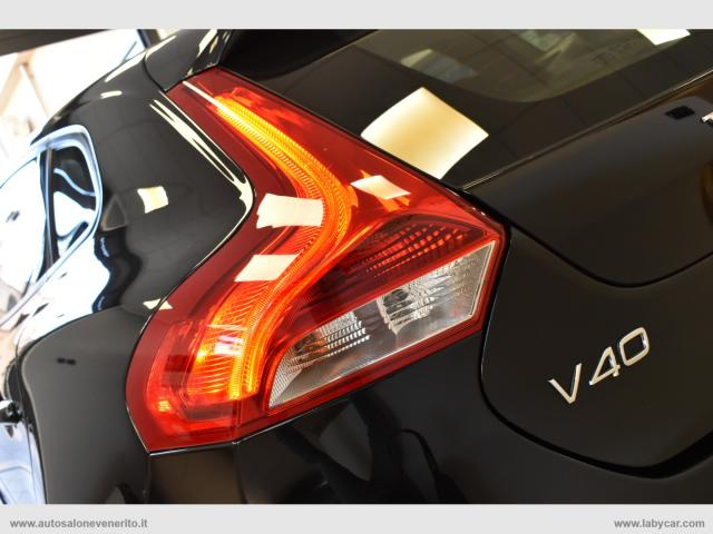 Auto - Volvo v40 d2 1.6 summum