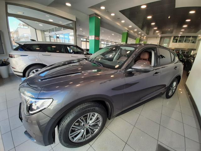 Auto - Alfa romeo stelvio 2.2 t.diesel 210 cv at8 q4 exec.