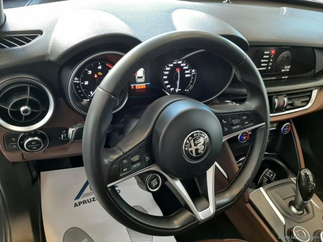 Auto - Alfa romeo stelvio 2.2 t.diesel 210 cv at8 q4 exec.
