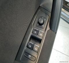 Auto - Volkswagen tiguan 1.6 tdi sport bmt r-line