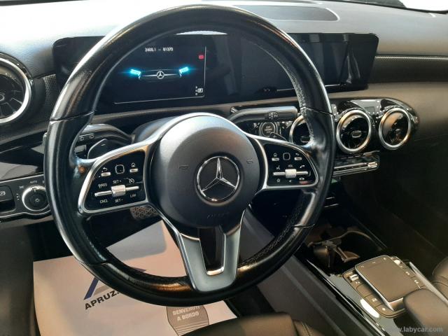 Auto - Mercedes-benz a 180 d automatic sport