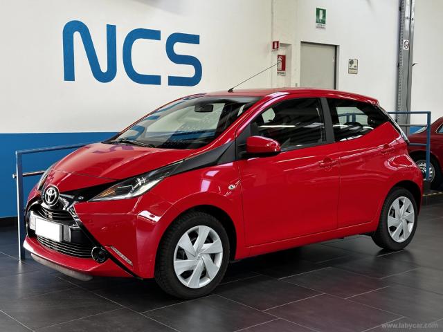 Toyota aygo 1.0 vvt-i 69 cv 5p. x-play