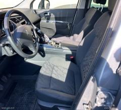 Auto - Peugeot 3008 1.6 hdi 112 cv business