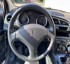 Auto - Peugeot 3008 1.6 hdi 112 cv business
