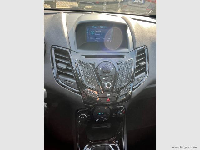 Auto - Ford fiesta 1.4 5p. bz.- gpl business