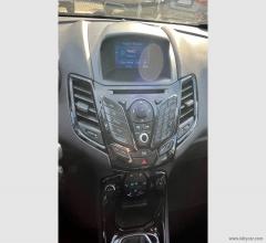 Auto - Ford fiesta 1.4 5p. bz.- gpl business