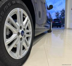 Auto - Ford focus 1.6 tdci 115 cv titanium