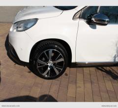 Auto - Peugeot 2008 1.6 e-hdi 92 cv s&s allure