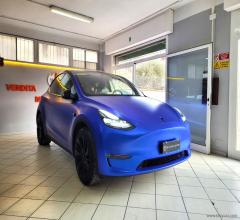 Auto - Tesla model y long range awd