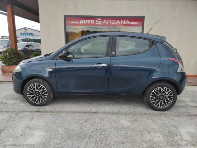 Auto - Lancia ypsilon 1.2 69 cv 5p. gold