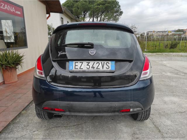 Auto - Lancia ypsilon 1.2 69 cv 5p. gold