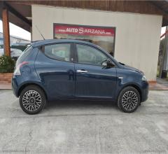 Auto - Lancia ypsilon 1.2 69 cv 5p. gold