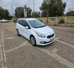 Auto - Kia cee d 1.4 crdi sw cool