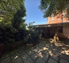 Appartamenti in Vendita - Casa indipendente in vendita/locazione a chieti zona terminal