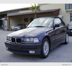 Auto - Bmw 325i cabrio