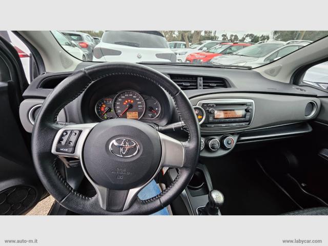 Auto - Toyota yaris 1.0 5p. active