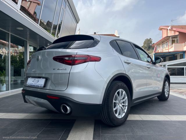 Auto - Alfa romeo stelvio 2.2 t.diesel 190 cv at8 q4 bus.