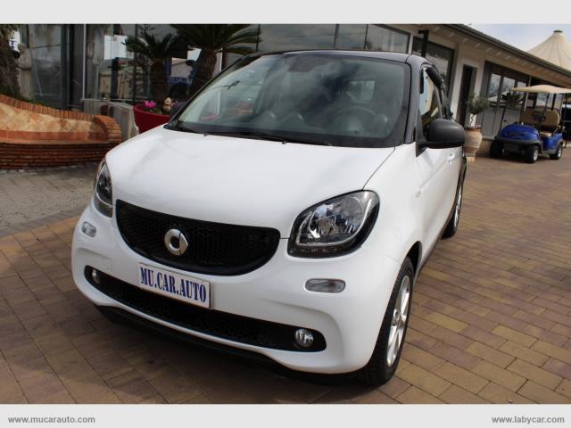 Smart forfour 70 1.0 twinamic youngster
