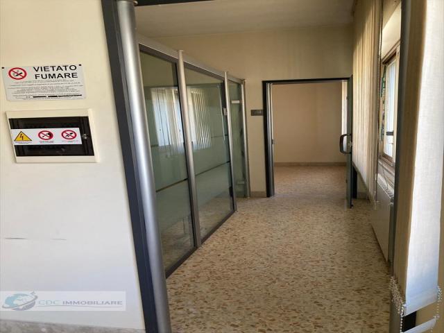 Appartamenti in Vendita - Palazzo in vendita a giugliano in campania centro storico