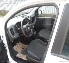 Auto - Fiat panda 1.0 firefly s&s hybrid