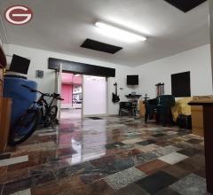 Appartamenti in Vendita - Garage in vendita a taurianova zona semicentrale