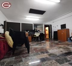 Appartamenti in Vendita - Garage in vendita a taurianova zona semicentrale