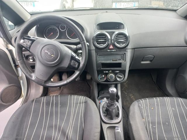 Auto - Opel corsa 1.2 5p. edition gpl