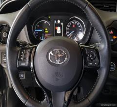 Auto - Toyota yaris 1.5 hybrid 5p. active