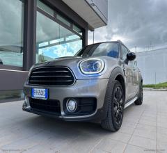 Auto - Mini mini cooper d hype countryman aut