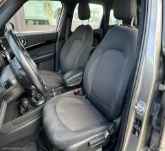 Auto - Mini mini cooper d hype countryman aut
