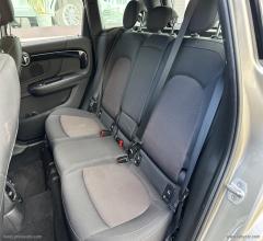 Auto - Mini mini cooper d hype countryman aut