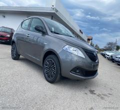 Lancia ypsilon 1.0 firefly 5p. s&s hybrid oro