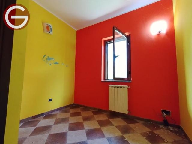 Appartamenti in Vendita - Casa indipendente in vendita a taurianova periferia