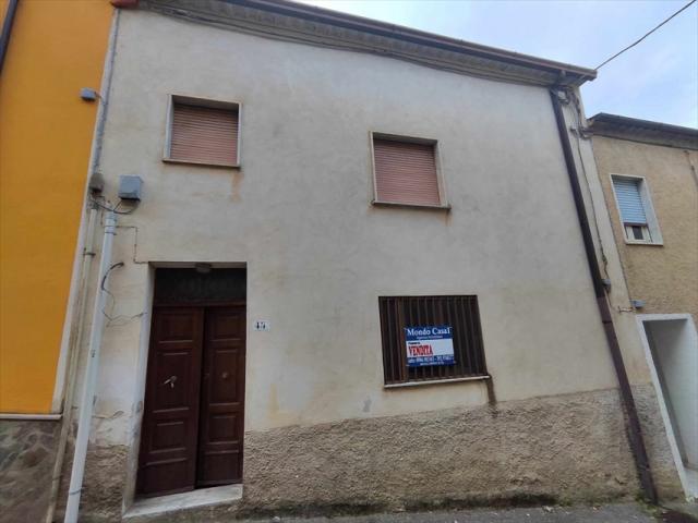 Appartamenti in Vendita - Casa indipendente in vendita a figline vegliaturo centro zona villetta