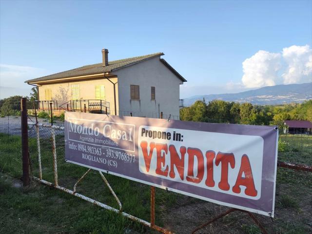 Appartamenti in Vendita - Villa in vendita a mangone farnete colla