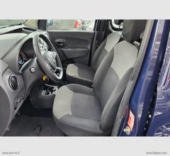 Auto - Dacia dokker 1.6 8v 100 cv s&s gpl laurÃ©ate