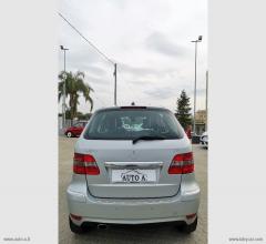 Auto - Mercedes-benz b 200 cdi premium
