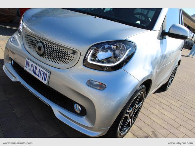 Auto - Smart fortwo 90 0.9 t twinamic cabrio prime