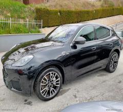 Auto - Maserati 2.0 mhev 300 cv gt