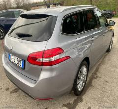 Auto - Peugeot 308 bluehdi 130 s&s eat8 allure